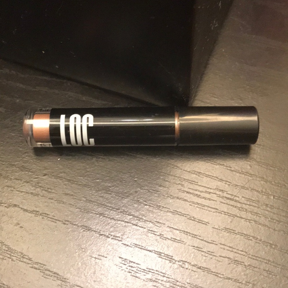 LOC Liquid Shimmer Shadow 👁